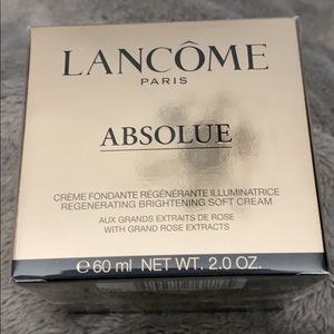 Lancôme Absolue Regenerating Brightening SoftCream
